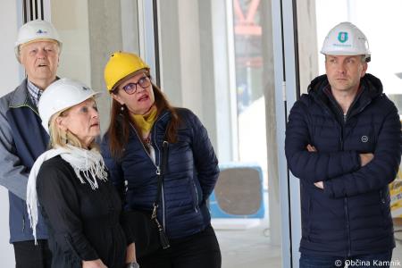 Ogled gradbišča nove Osnovne šole Frana Albrehta in seznanitev s potekom del občinskih svetnikov (61)